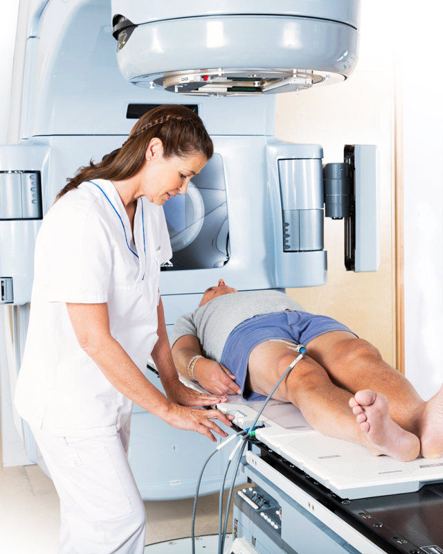 Doctor using RayPilot on a patient